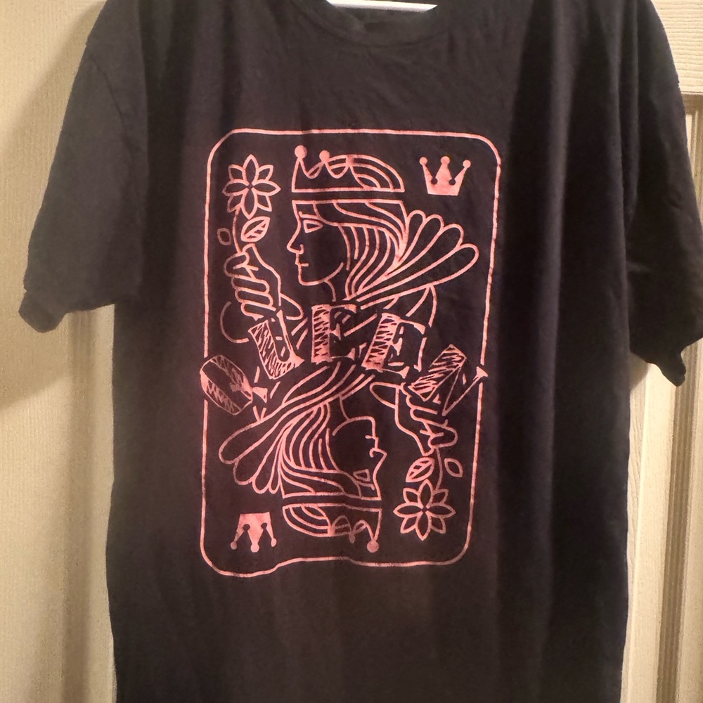 Etsy Queen Graphic Black T-Shirt